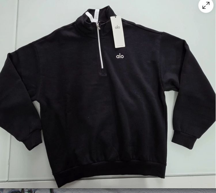 Alo Alo Black Quarter-Zip Sweatshirt product image